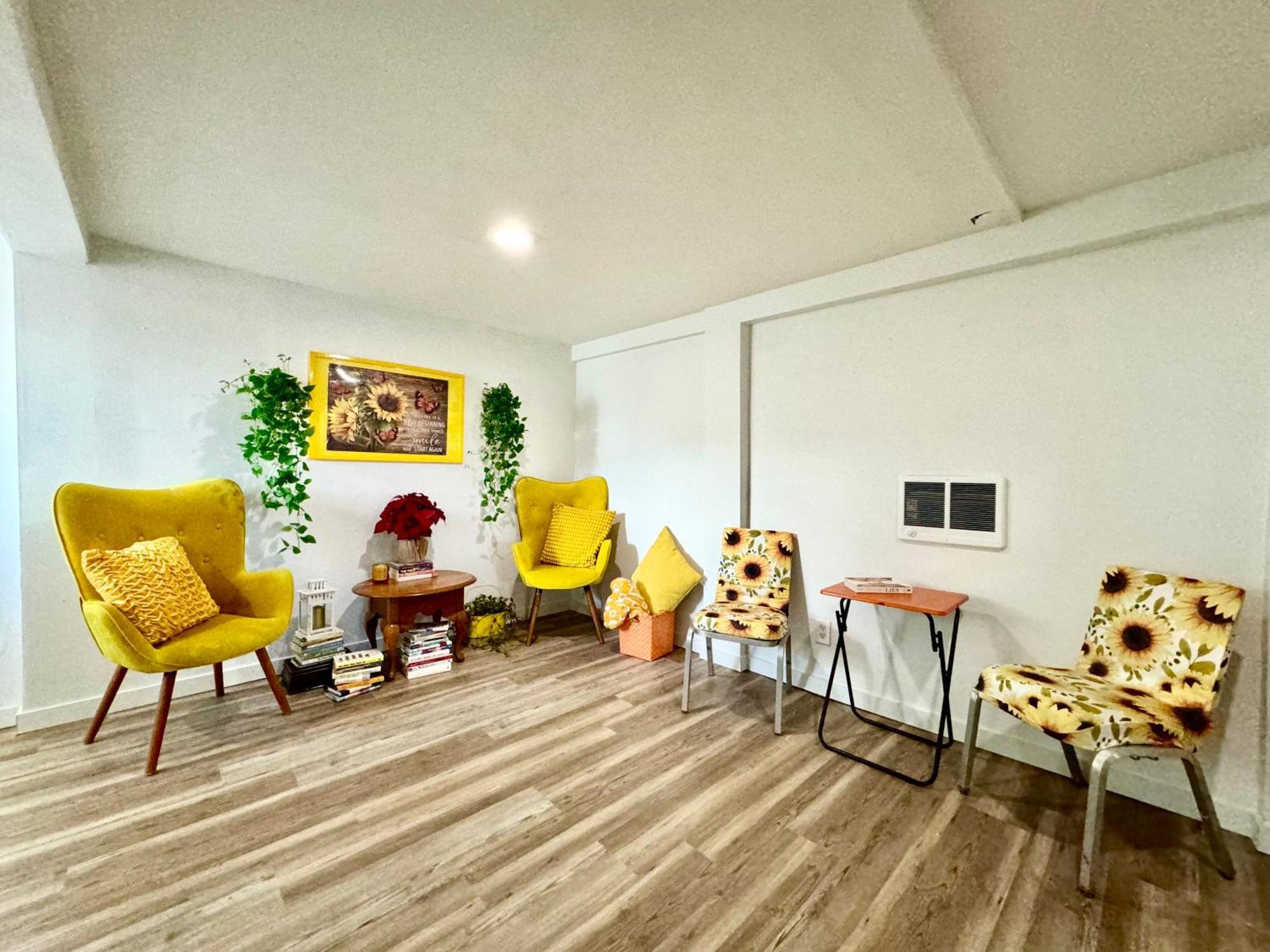 Private With Shared Bathrooms And Air Conditioning 10 Minutes From Seatac Airport
